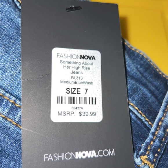 Fashion nova - Picture 2 of 7